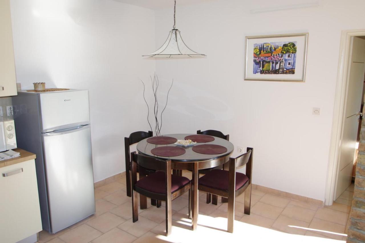Apartma Eric *